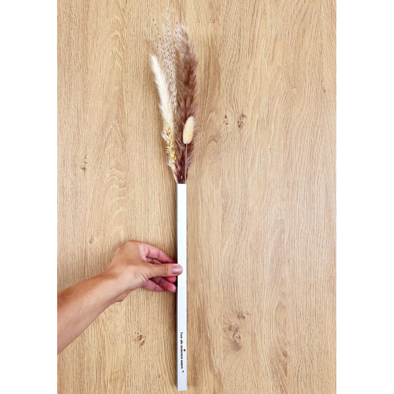 Minimalistische magneetvaas met droogbloemen